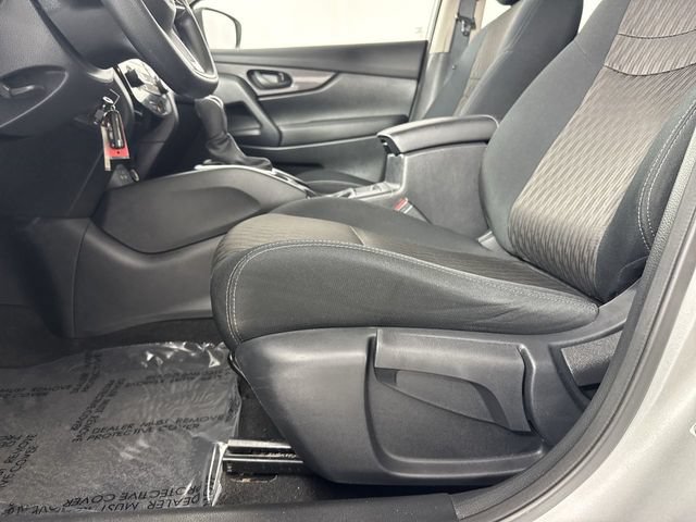 Used 2019 Nissan Rogue S AWD/4WD image 20