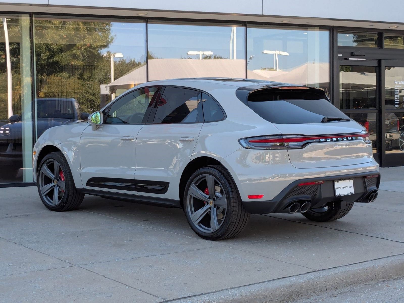 New 2026 Porsche Macan S image 3