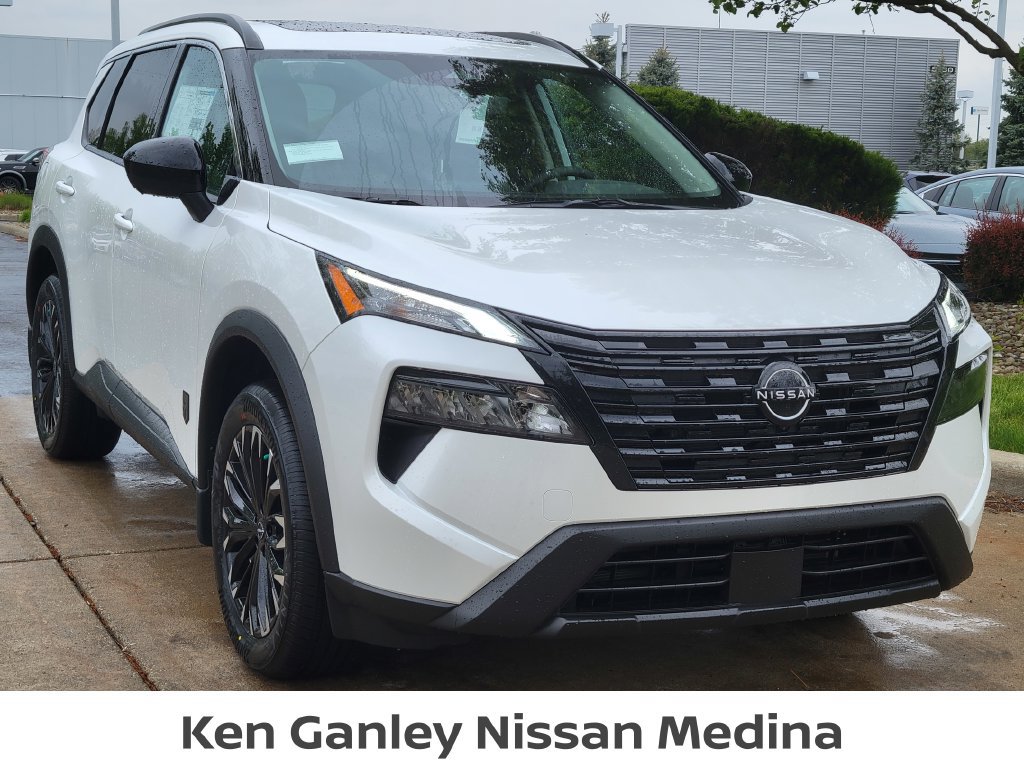 New 2026 Nissan Rogue Dark Armor AWD/4WD image 1