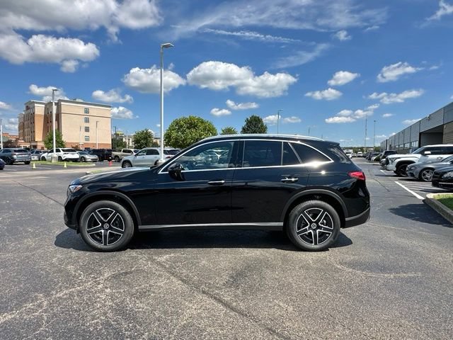 New 2027 Mercedes-Benz GLC 300 4MATIC image 7