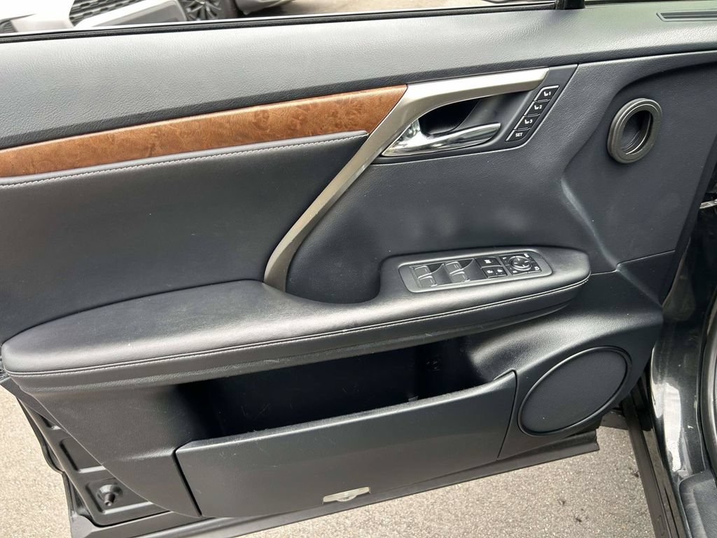 Used 2022 Lexus RX 350L FWD w/ Premium Package image 15