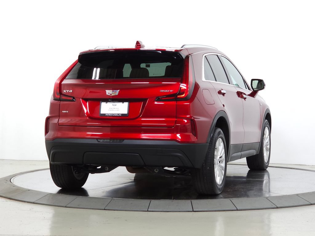 Certified 2024 Cadillac XT4 Luxury w/ Cold Weather Package AWD/4WD image 8