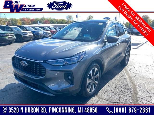 New 2024 Ford Escape Platinum w/ Premium Technology Package