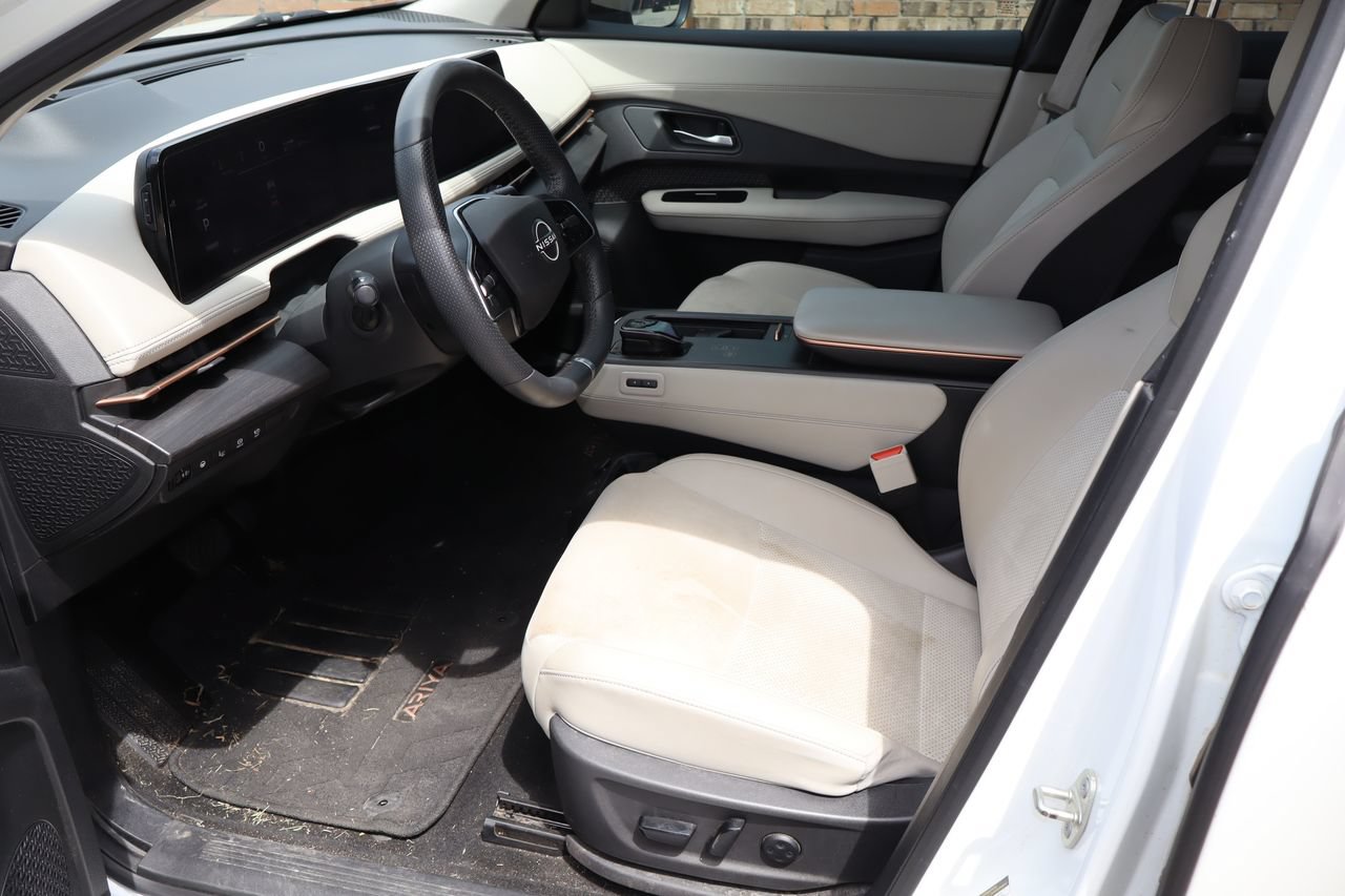 Used 2024 Nissan Ariya FWD image 15