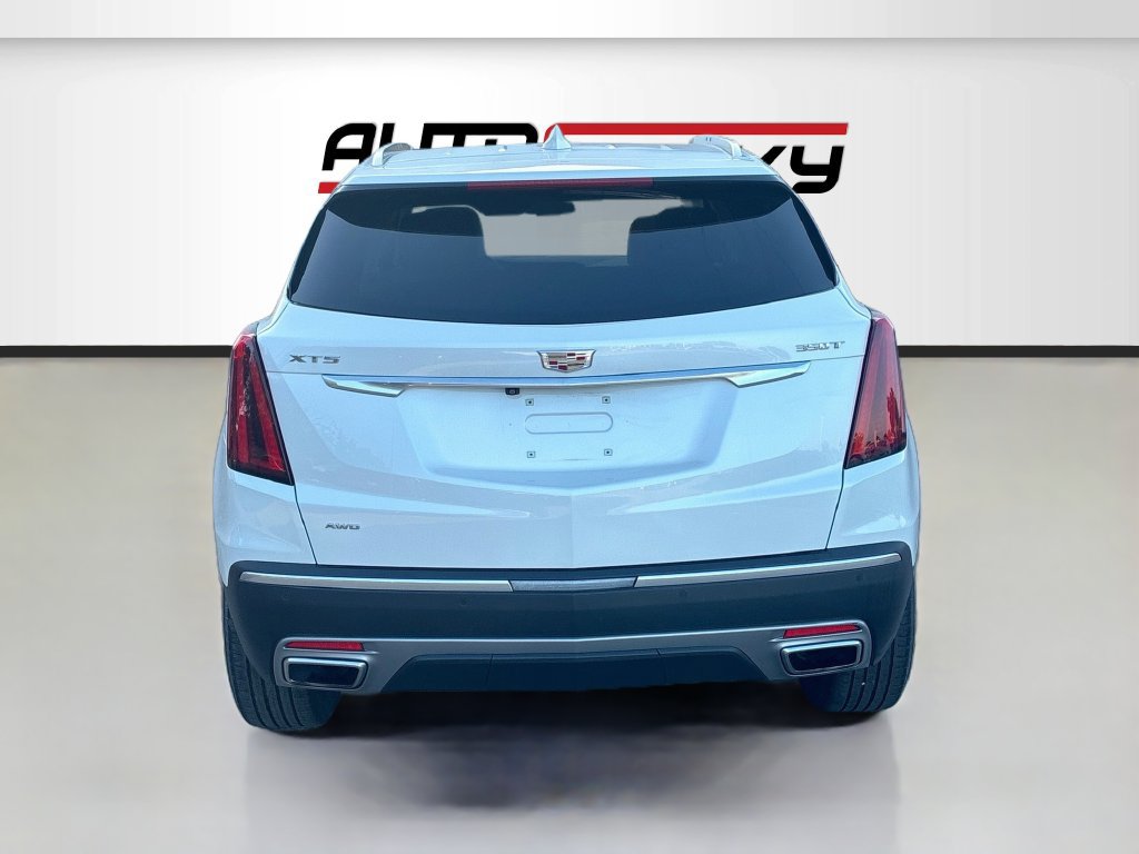 Used 2024 Cadillac XT5 Premium Luxury w/ LPO, Floor Liner Package AWD/4WD image 6