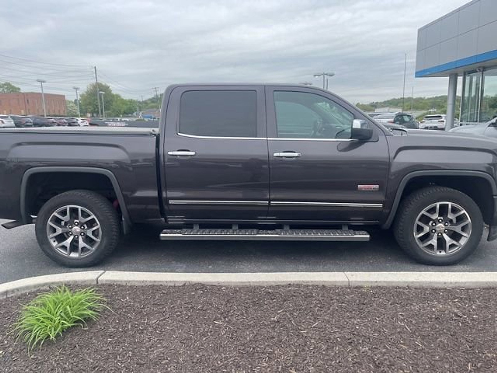 Used 2015 GMC Sierra 1500 SLT AWD/4WD image 5