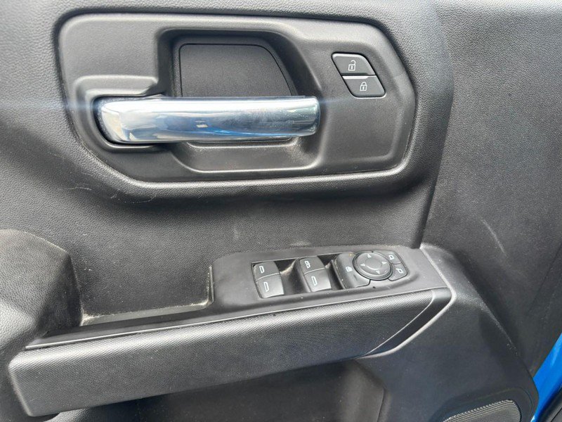 Used 2023 Chevrolet Silverado 1500 Custom AWD/4WD image 9