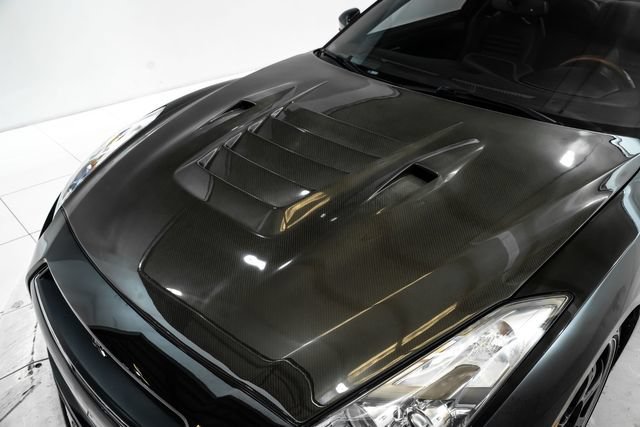 Used 2014 Nissan GT-R Black Edition AWD/4WD image 17