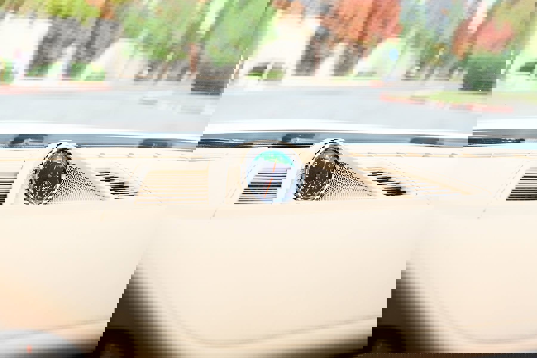 Used 2015 Porsche Panamera 4 image 26