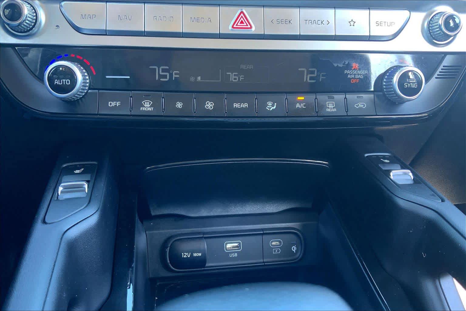 Used 2025 Kia Telluride S AWD/4WD image 32
