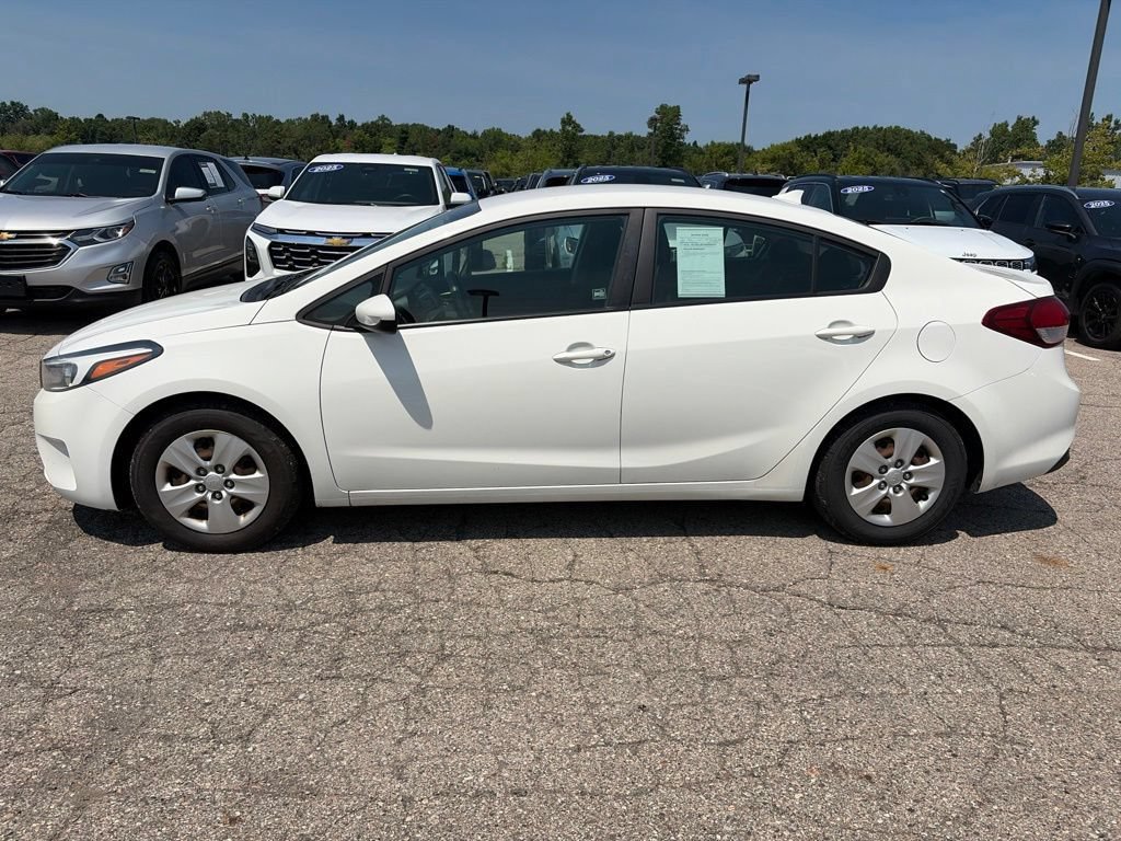 Used 2017 Kia Forte LX FWD image 8