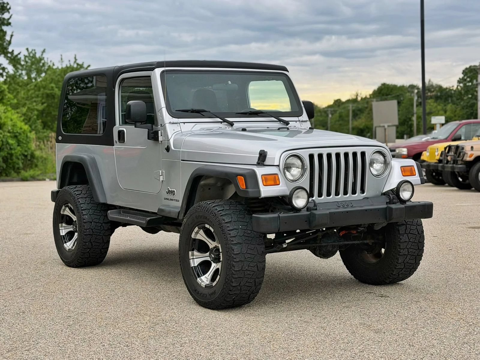 Used 2004 Jeep Wrangler 4WD image 1