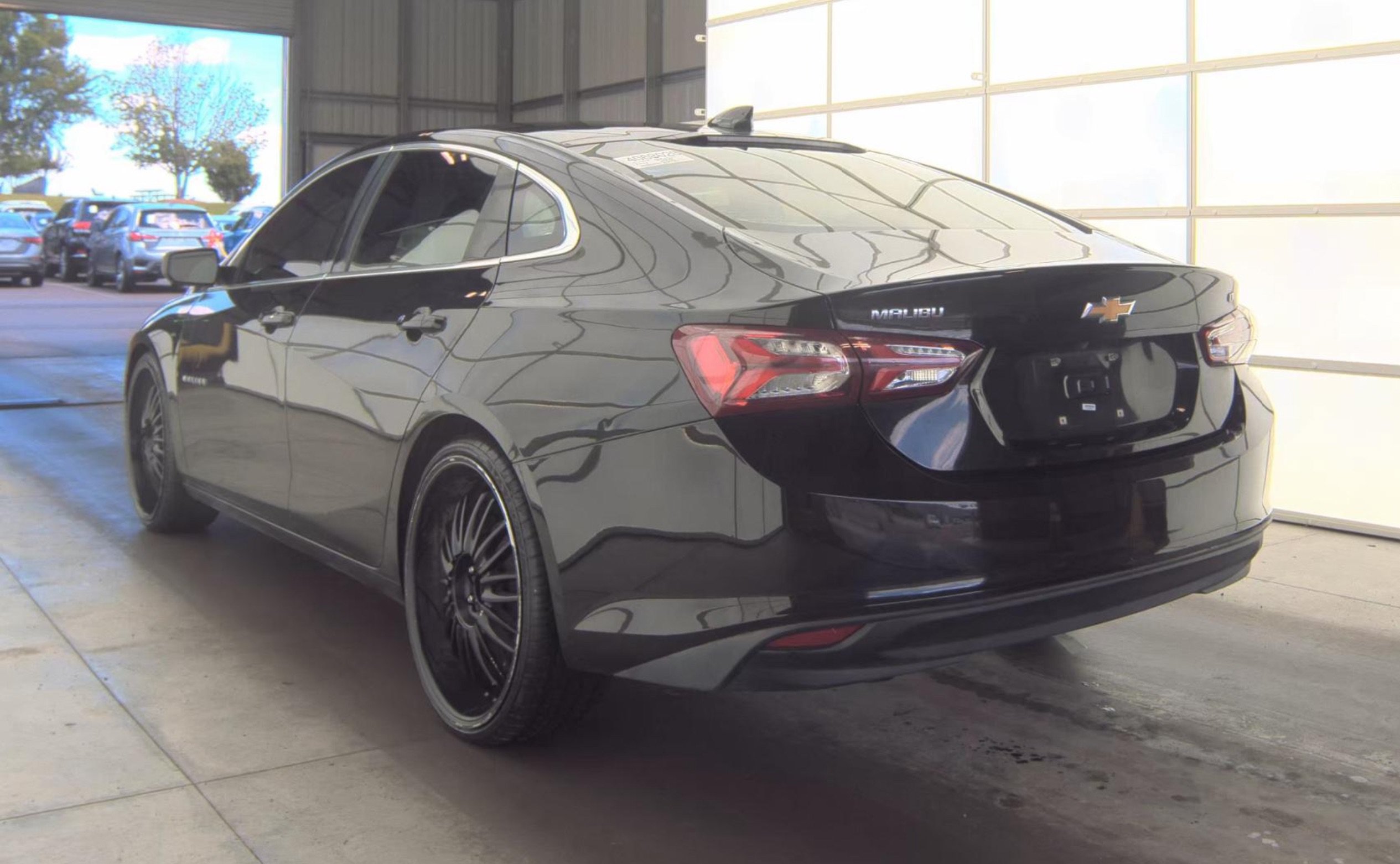 Used 2020 Chevrolet Malibu LT FWD image 4