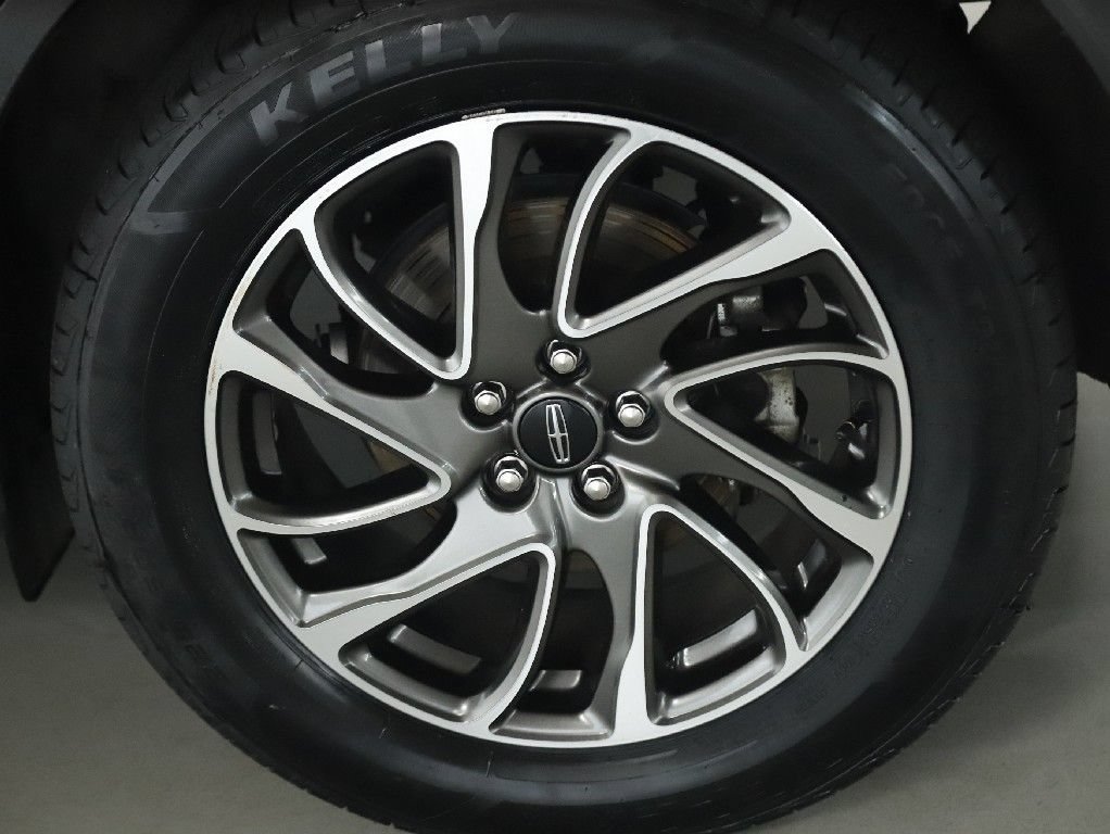 Used 2020 Lincoln Corsair AWD w/ Equipment Group 101A image 38
