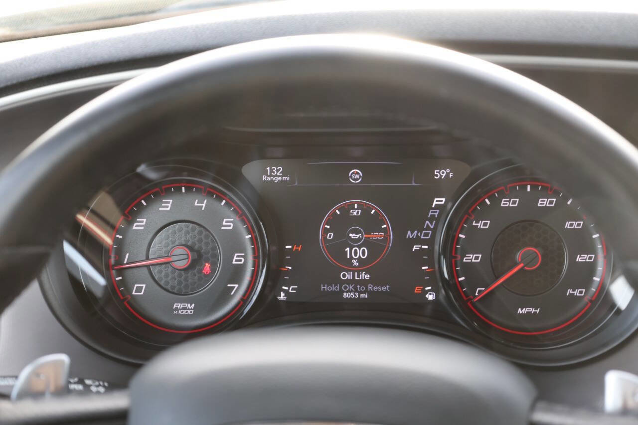 Used 2022 Dodge Charger SXT w/ Blacktop Package image 19