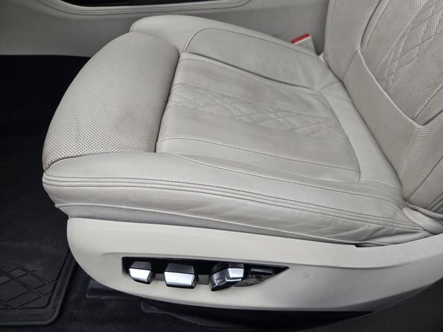 Used 2018 BMW 750i xDrive AWD/4WD image 13
