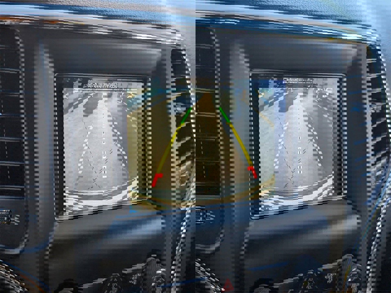 Used 2018 Jeep Grand Cherokee Limited image 25