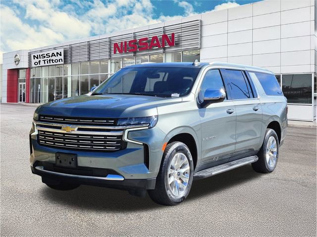 Used 2023 Chevrolet Suburban Premier RWD image 8
