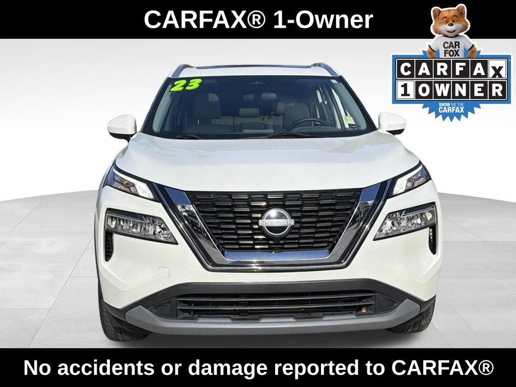 Used 2023 Nissan Rogue SV w/ SV Premium B Package image 2