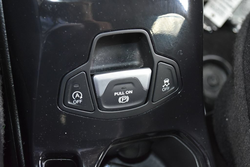 Used 2022 Jeep Renegade Altitude w/ Convenience Group AWD/4WD image 19