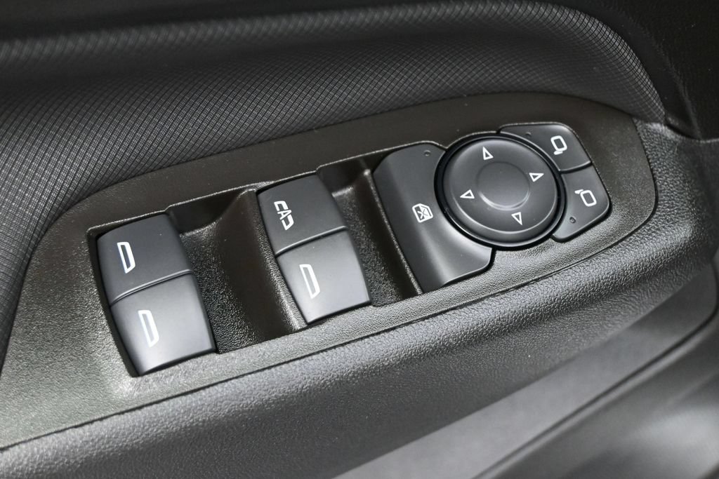 Used 2024 Chevrolet Equinox RS FWD image 4