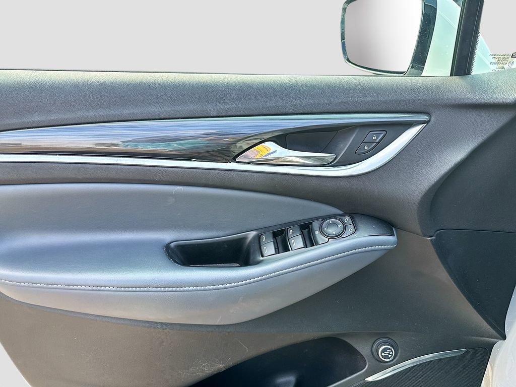 Used 2023 Buick Enclave Essence w/ Experience Buick Package image 9