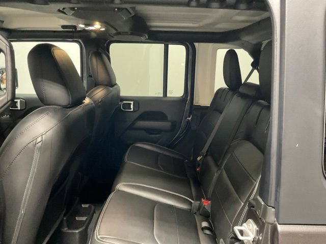 Used 2022 Jeep Wrangler Unlimited Sahara w/ Cold Weather Group AWD/4WD image 19