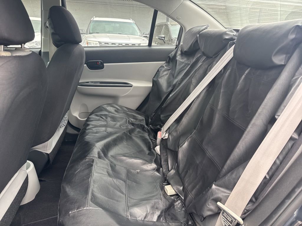 Used 2011 Hyundai Accent GLS w/ Premium Pkg 4 FWD image 18