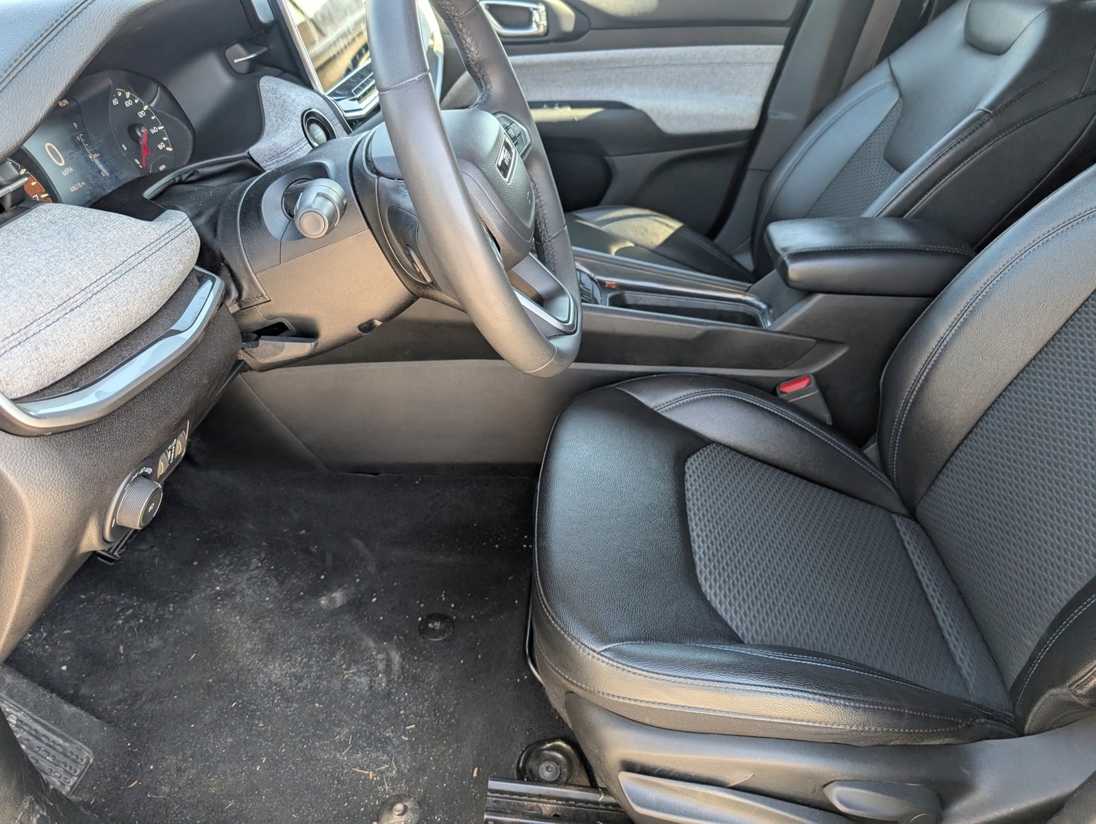 Used 2024 Jeep Compass Latitude w/ Altitude Special Edition image 4