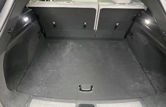 Used 2024 Cadillac Lyriq Luxury image 17