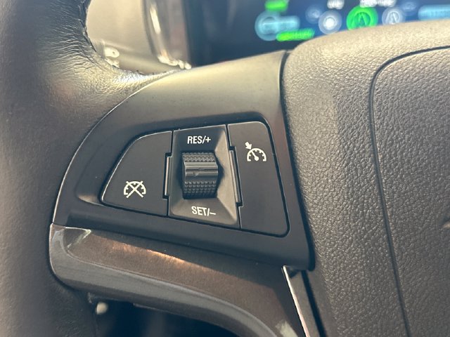 Used 2015 Chevrolet Volt w/ Enhanced Safety Package 1 FWD image 28