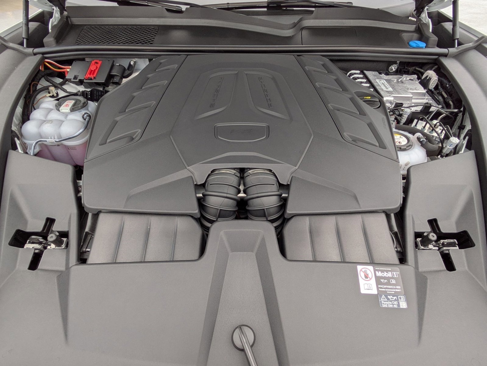 New 2026 Porsche Cayenne Turbo image 27