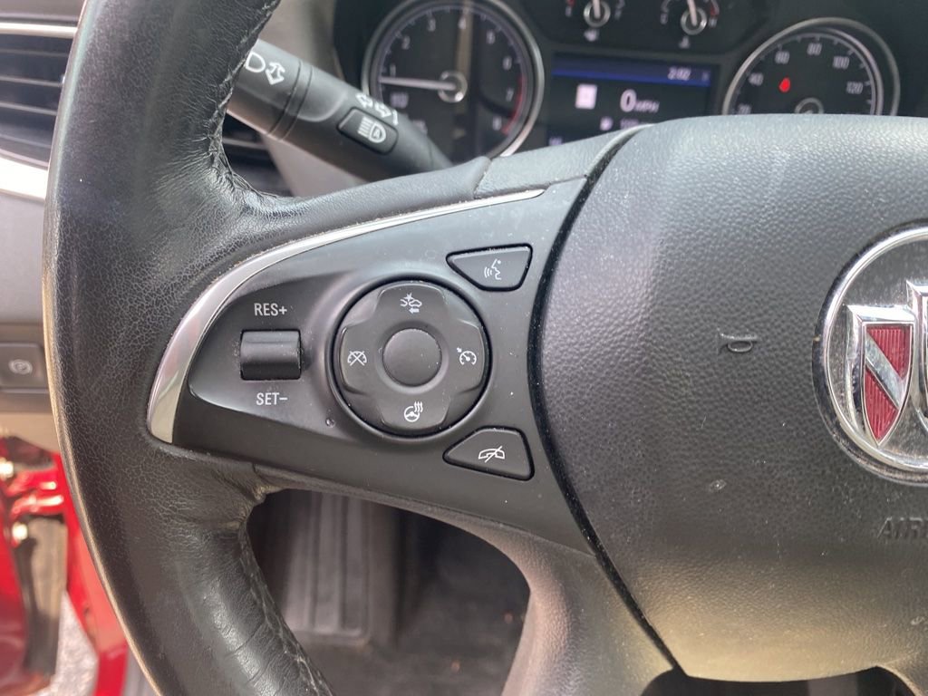 Used 2020 Buick Enclave Premium w/ Sun and Sites Package FWD image 7