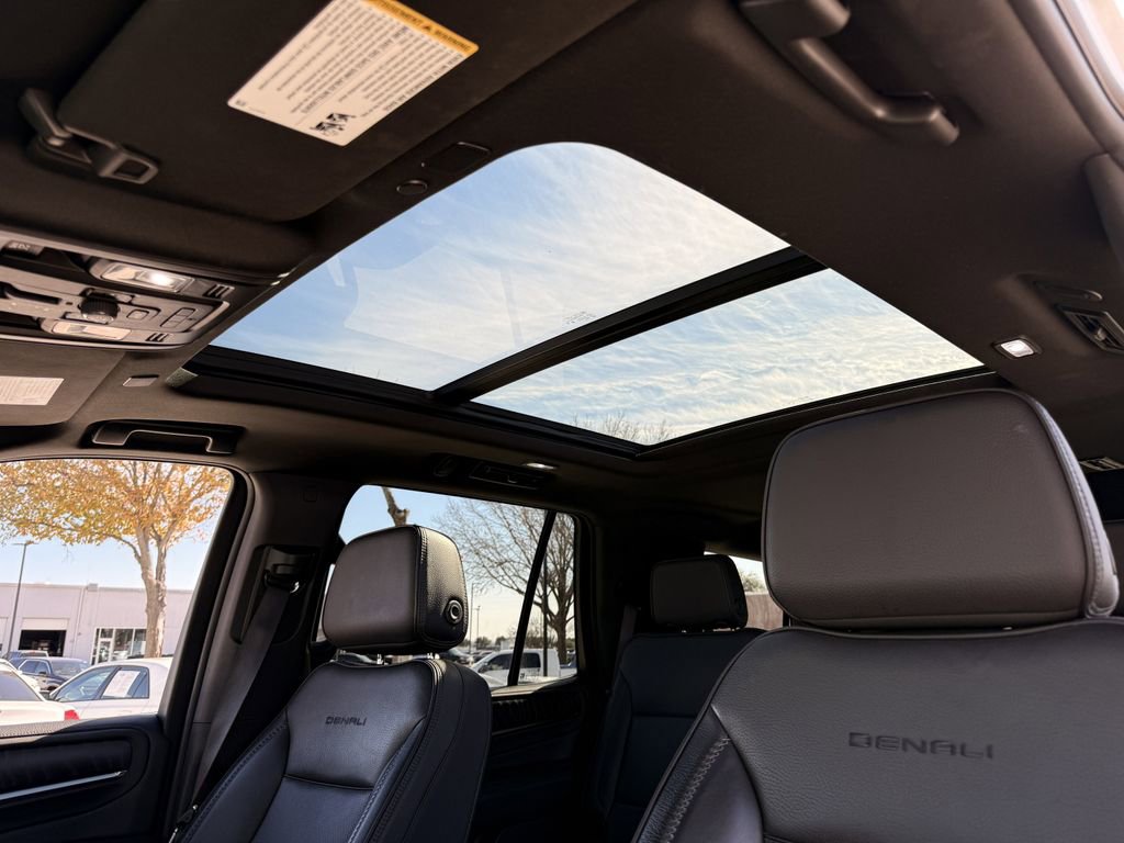 Used 2024 GMC Yukon Denali image 23