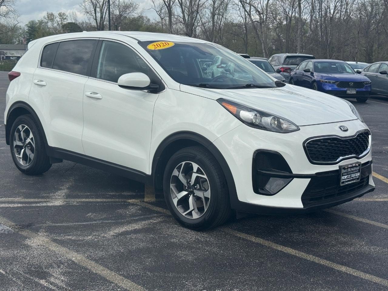 Used 2020 Kia Sportage LX image 2