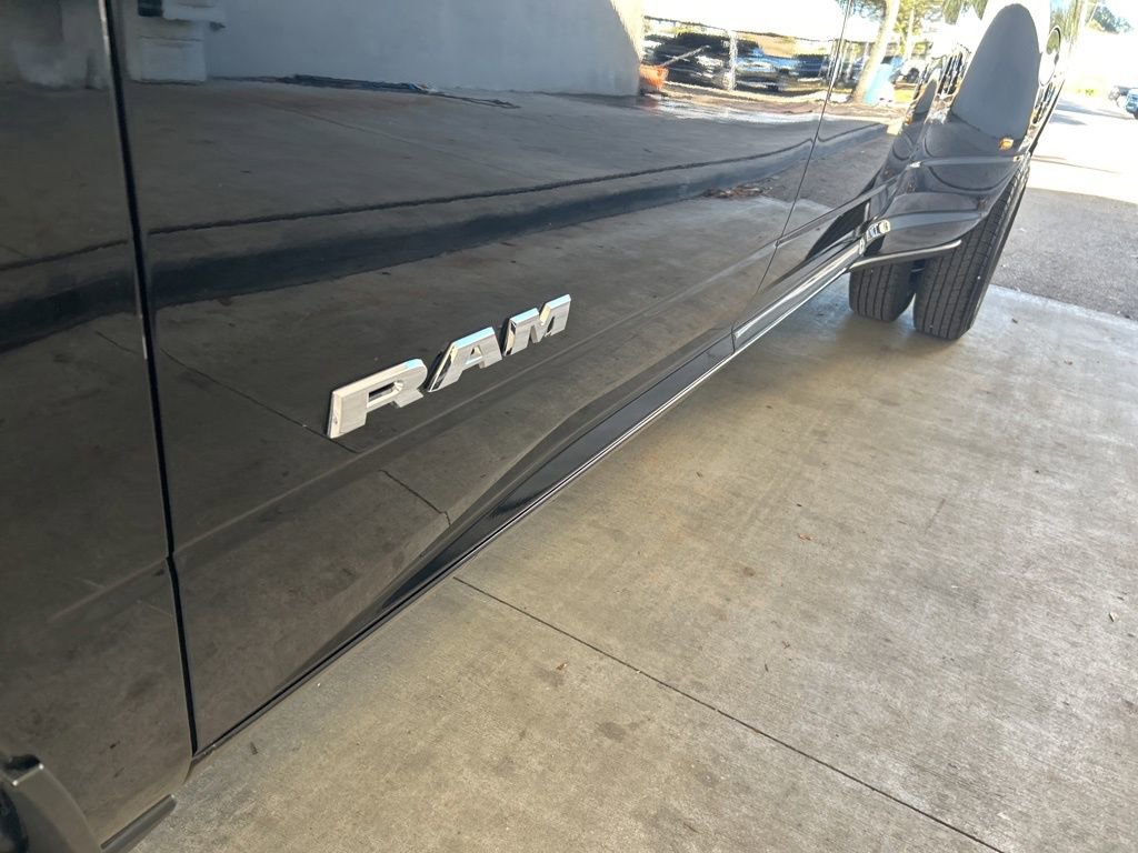 Used 2024 RAM 3500 Laramie image 16