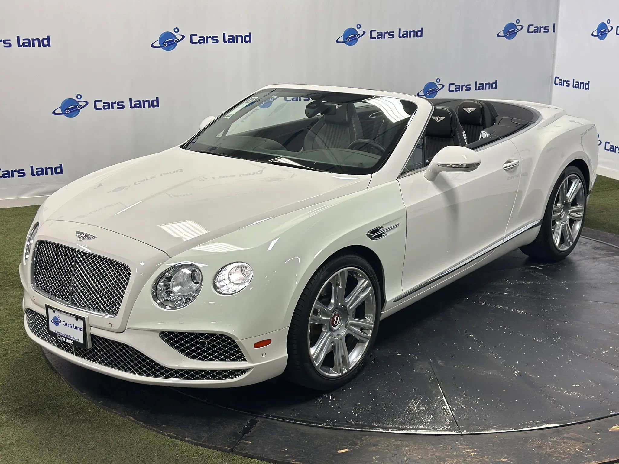 Used 2017 Bentley Continental GT image 8