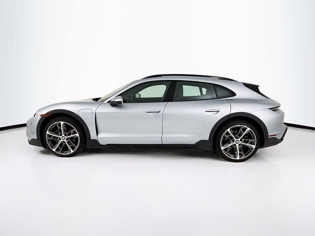 Certified 2023 Porsche Taycan 4 Cross Turismo AWD/4WD image 2