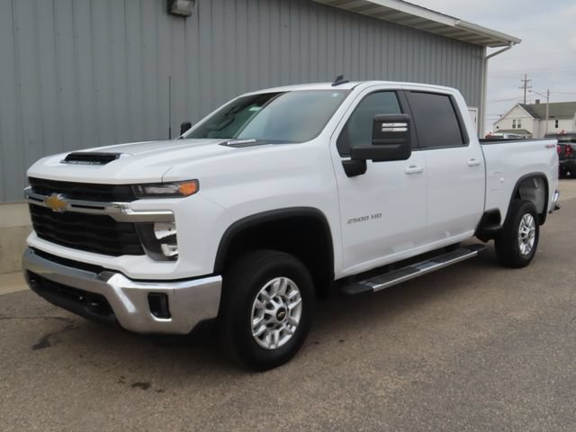 Used 2025 Chevrolet Silverado 2500 LT w/ Convenience Package AWD/4WD image 9