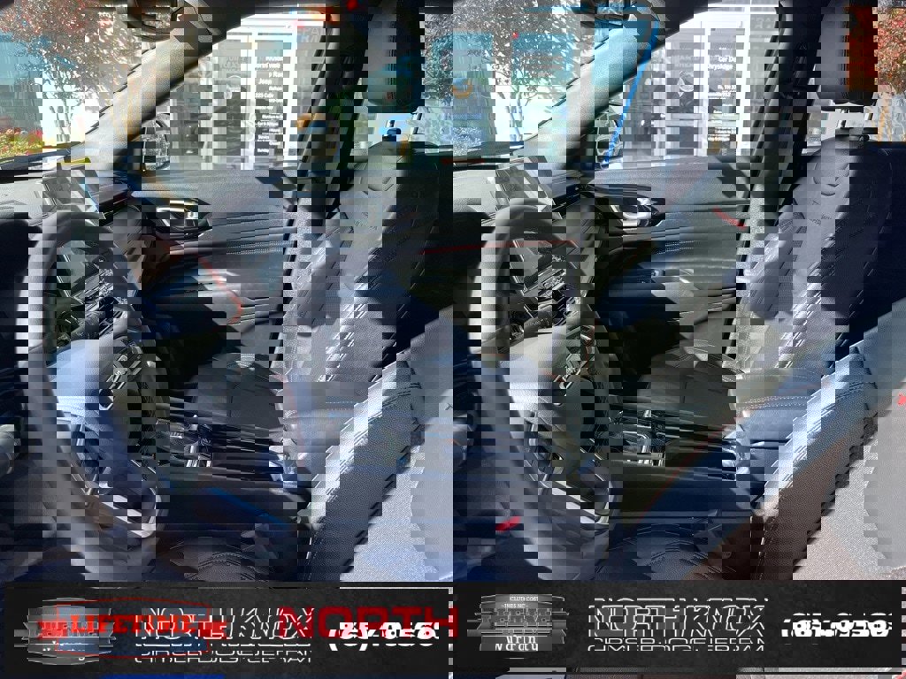 Used 2024 Jeep Compass Trailhawk image 3