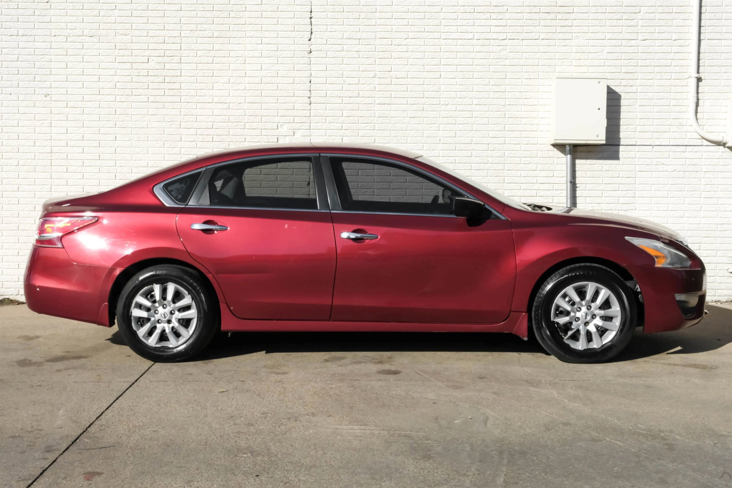 Used 2013 Nissan Altima 2.5 S image 6