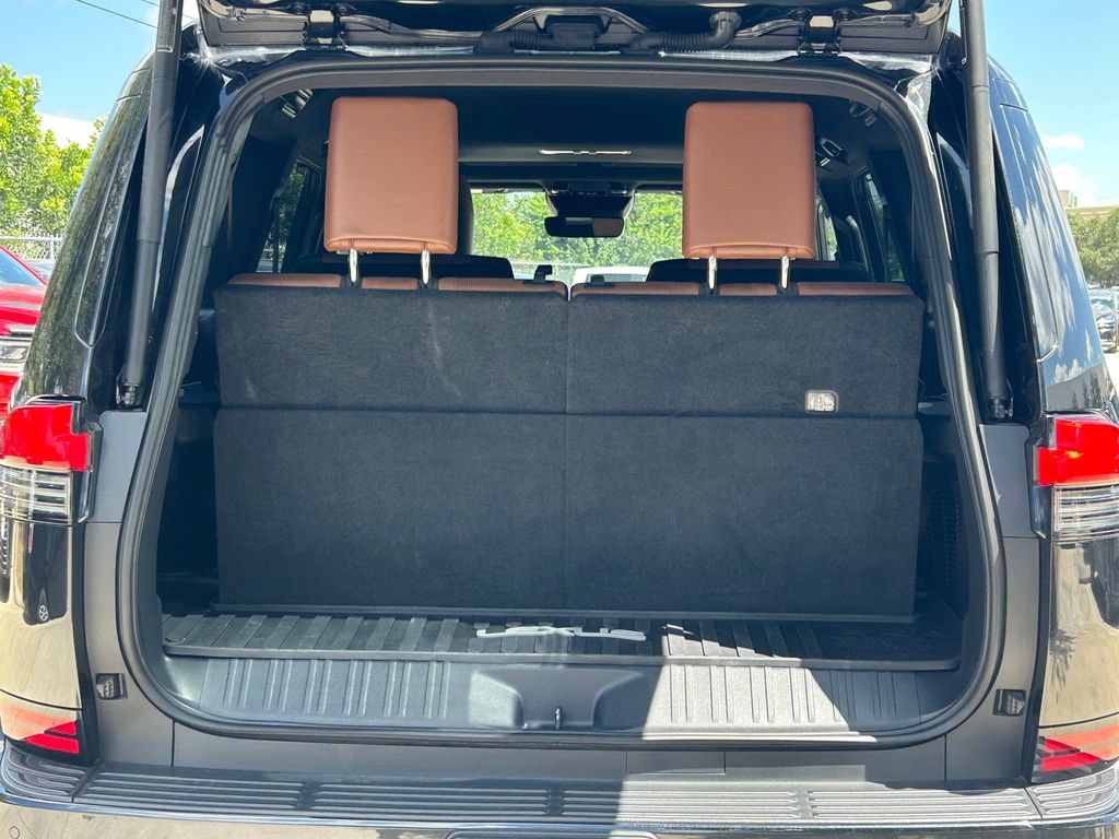 Used 2025 Lexus GX 550 w/ Accessory Package (2T) AWD/4WD image 14