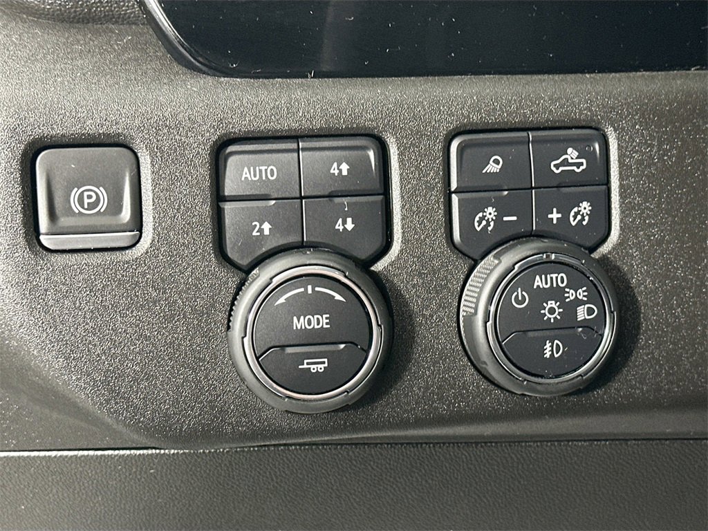 Used 2024 Chevrolet Silverado 2500 High Country image 10