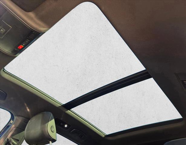 Used 2024 Volkswagen Tiguan SEL R-Line image 15