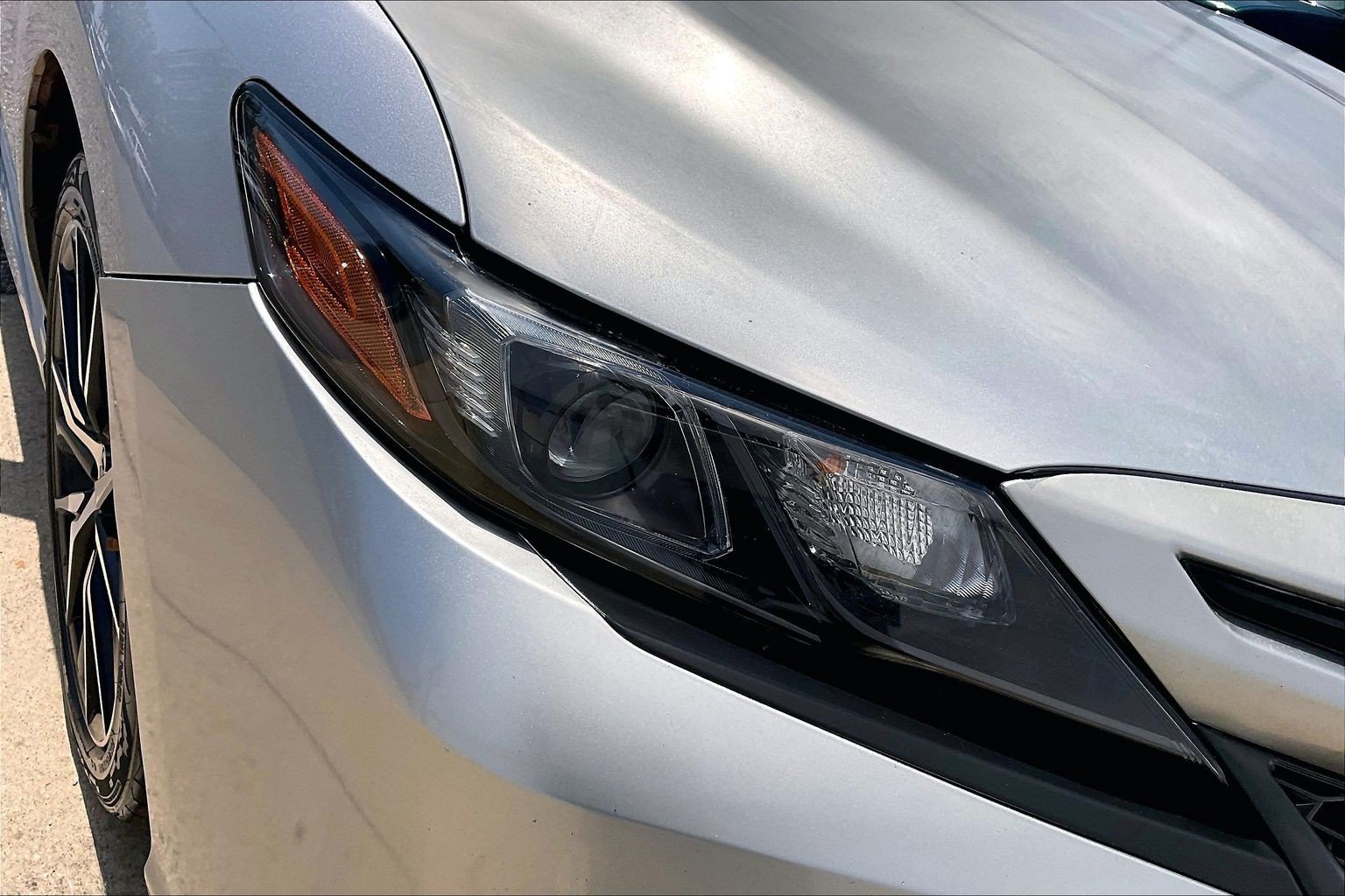 Used 2021 Toyota Camry SE FWD image 32