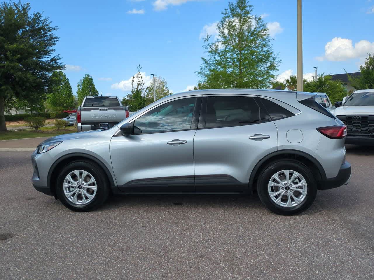 Used 2023 Ford Escape Active FWD image 3