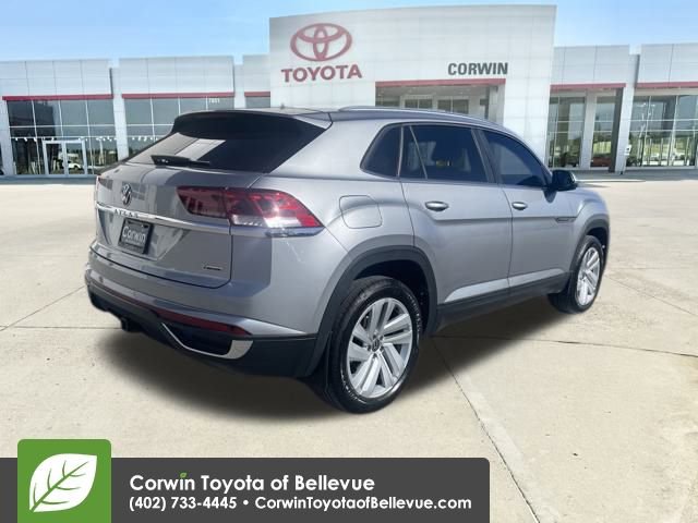 Used 2022 Volkswagen Atlas Cross Sport SE image 5