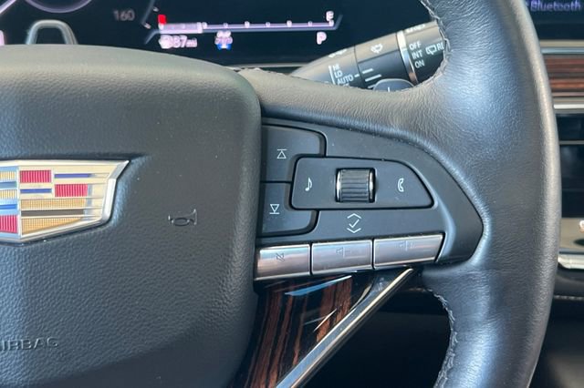 Used 2023 Cadillac Escalade Premium Luxury AWD/4WD image 32