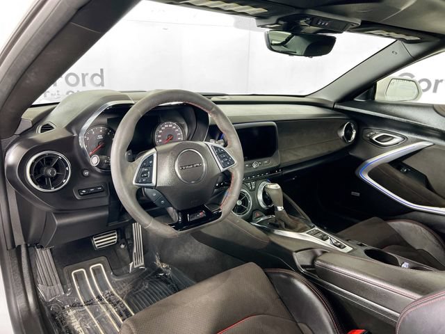 Used 2022 Chevrolet Camaro ZL1 RWD image 3