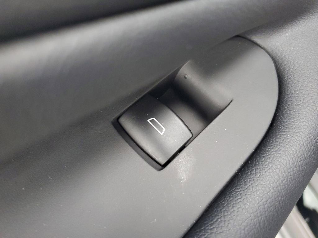 Used 2026 Chevrolet Blazer EV LT w/ Midnight/Sport Edition image 15